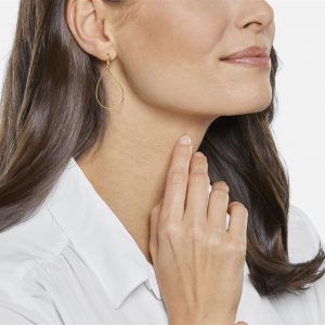 Ear studs, yellow gold – Lacrima